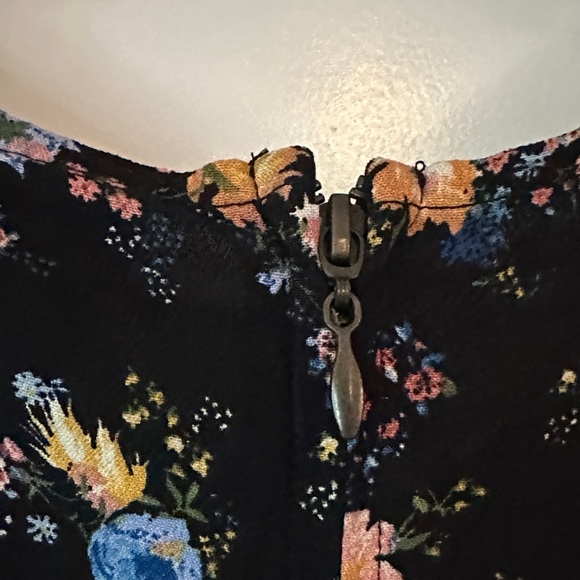 WILD FABLE | Black Floral Short Sleeve Rayon Jumpsuit - Picture 7 of 12